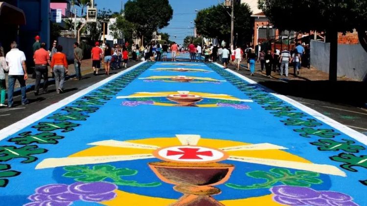 Corpus Christi deve movimentar R$ 5,9 bi e atrair 3,2 milhões de turistas em SP; veja atrações