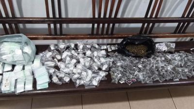 Força Tática e BAEP desmantelam ponto de tráfico e apreendem grande quantidade de drogas no CDHU em São Carlos