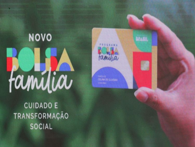 Beneficiários com NIS de final 8 recebem novo Bolsa Família