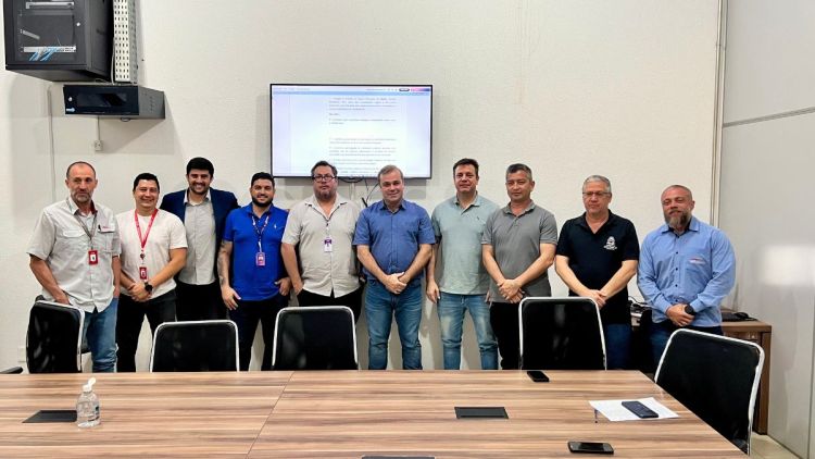 Gustavo Pozzi e Bruno Zancheta se reúnem com CPFL, empresas de Telefonia e representantes da Prefeitura