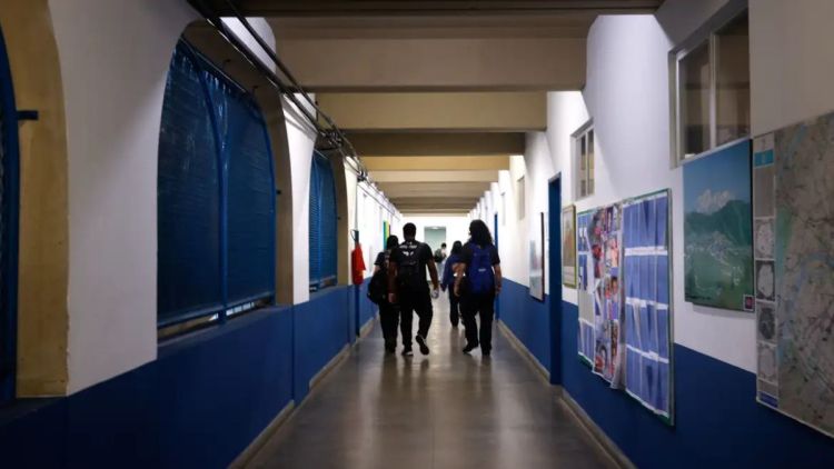 Enfrentamento à violência é desafio para 71,7% dos gestores de escolas