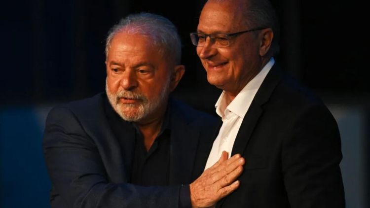Lula confirma Alckmin como vice na disputa deste ano