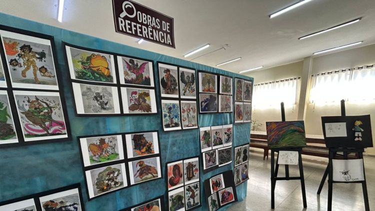 Exposição “Do desenho ao RPG” chega à Biblioteca Municipal de Ibaté e segue aberta até o fim de junho