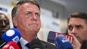 Bolsonaro é condenado a pena de 27 anos e 3 meses de prisão