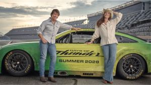 Tom Cruise e Anne Hathaway estrelam 'Dias de Trovão', novo filme da Paramount Pictures