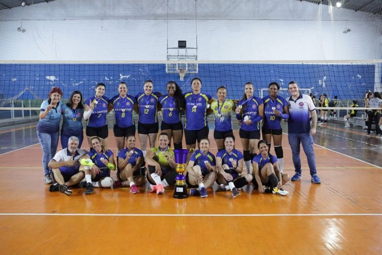 Vôlei feminino: AVS/Smec conquista o título da Copa Elisângela Rebordões