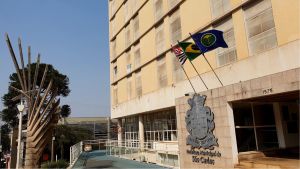 Jogo do Brasil na Copa do Mundo muda horário de expediente da prefeitura na segunda-feira