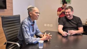 Marina Silva visita Ibaté e conversa com o prefeito Ronaldo Venturi sobre demandas do município