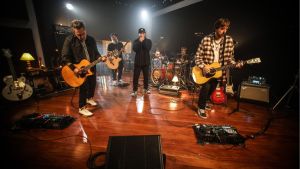 Tour "Thiago Castanho & Marcão Britto Charlie Brown Jr. Acústico" é atração do Festival de Inverno do Rio de Janeiro