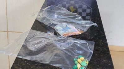 GM apreende drogas e dinheiro em abordagem na Vila Costa do Sol