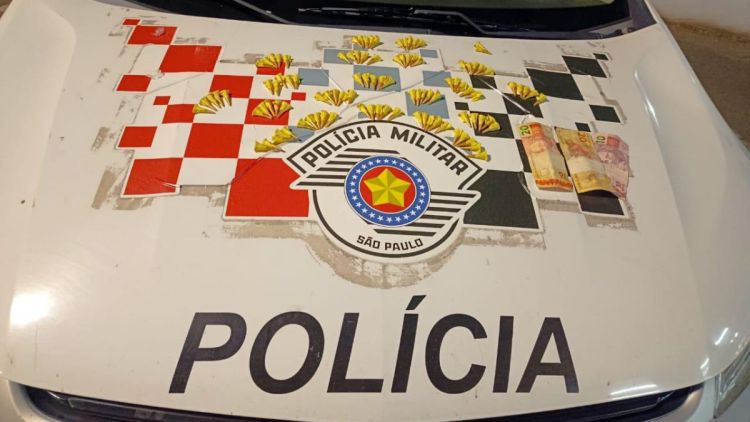 Polícia Militar apreende mais de 100 pinos de cocaína e detém adolescentes por ato infracional em Brotas