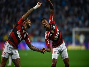 Copa do Brasil: Fla bate Grêmio e fica perto da final