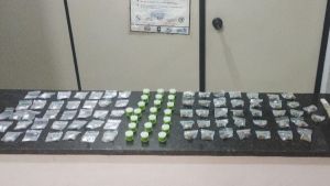 Suspeito tenta escapar da ROCAM, mas acaba preso com drogas em São Carlos