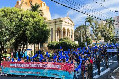 São Carlos realiza caminhada para celebrar o dia Mundial de Conscientização do Autismo