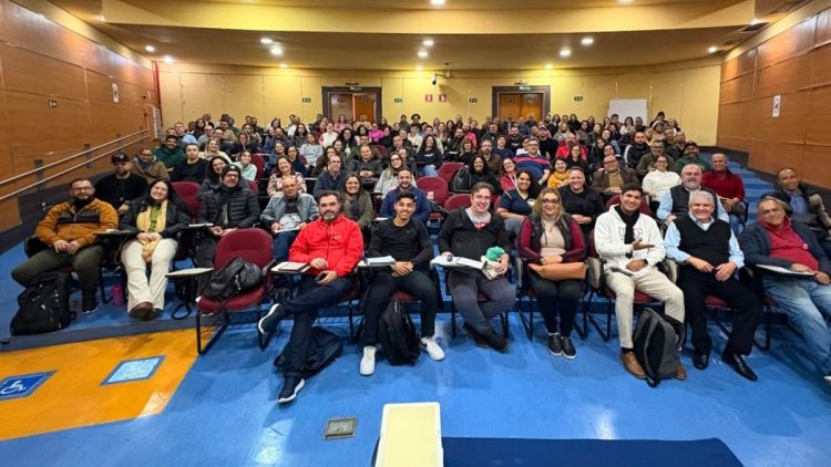 “Vem Saber” alcança mais de 165 mil estudantes e quase 10 mil professores em 2025