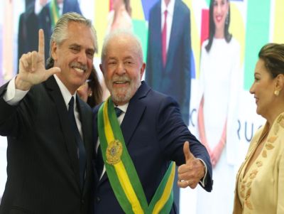 Lula vai estrear agenda internacional com viagem à Argentina