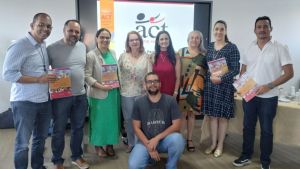 Servidores municipais participam de capacitação para implementação de programa de prevenção à violência nas escolas