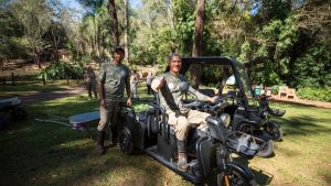 Parque Ecológico recebe veículos elétricos e moderniza rotina de manejo dos animais