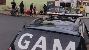 Denúncia leva GM a apreensão de drogas e prisão de procurada no Cidade Aracy II