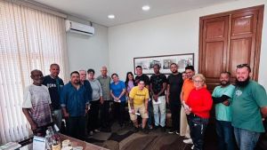 Câmara Municipal de São Carlos recebe motoristas de aplicativo para discutir reivindicações da categoria