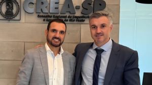 Vinicius Marchese recebe título de Cidadão Honorário de São Carlos