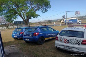 Depósitos de sucatas são fiscalizados em São Carlos