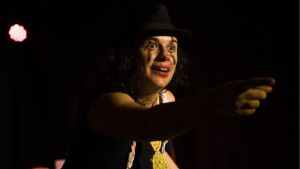 Saguão do Teatro Municipal recebe público para apresentação de “Transgressoras” (dia 25)