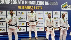 Judocas da Fábrica de Campeões se destacam e conquistam quatro medalhas no Campeonato Brasileiro de Veteranos