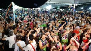 Carnaval 2026 leva shows e blocos carnavalescos a diversos pontos de São Carlos