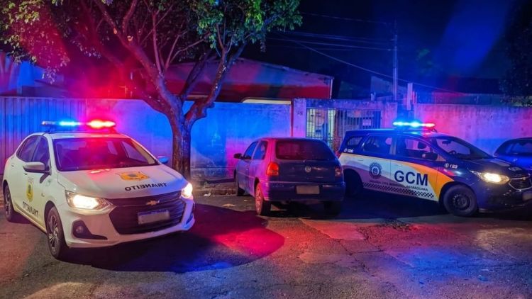 Fiscalização de trânsito leva à descoberta de carro furtado na Vila Xavier