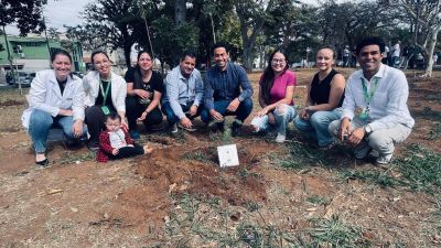 Prefeito interino participa de plantio de araucárias em homenagem a mães que sofreram perda gestacional