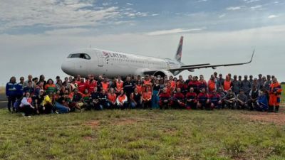 Simulado de emergência no Aeroporto de São Carlos testa integração das equipes de resgate e atendimento hospitalar