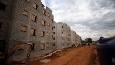 Prefeitura divulga lista de famílias pré-selecionadas pela Caixa para o Residencial Santa Felícia