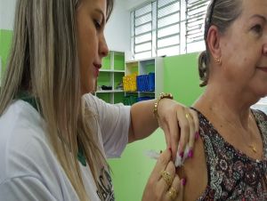 Vacina contra a gripe já foi aplicada em mais de 24 mil são-carlenses