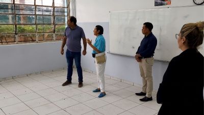 Vereador Sérgio Rocha visita nova Escola Cívico-Militar de São Carlos