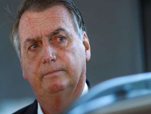 Bolsonaro deve sofrer derrotas criminais em breve após revés no TSE