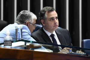 Senado avança em discussão de PEC para pôr ‘freio’ no STF nesta terça; oposição domina debate