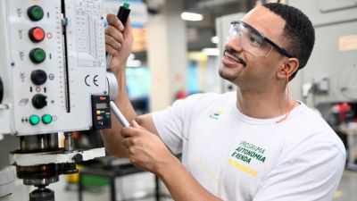 Programa Autonomia e Renda Petrobras oferece 1.120 vagas em cursos gratuitos para o mercado de óleo e gás