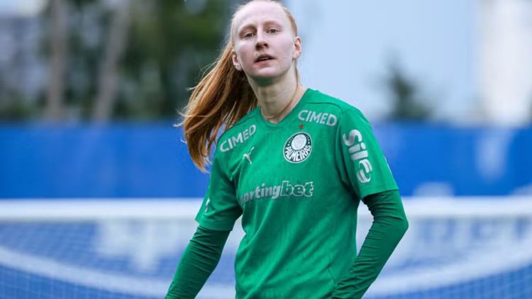 Palmeiras recebe proposta por zagueira e mira segunda maior venda do feminino no Brasil