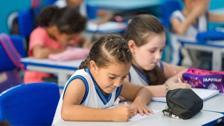 Prefeitura abre licitação para cuidar da limpeza e controle de acesso das escolas