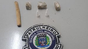 Operação da Guarda Municipal em Ibaté Flagra Suspeito com Cocaína e Maconha