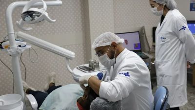 Comissão do Senado aprova novo piso salarial de médicos e dentistas