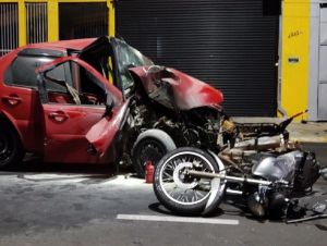Grave acidente de trânsito deixa três pessoas feridas