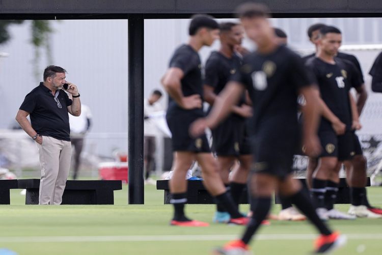 Corinthians paga direitos de imagem atrasados a jogadores do atual elenco