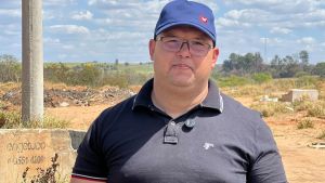 Vereador Paulo Vieira visita módulo cinco no Ipê Mirim após denúncias de descarte irregular