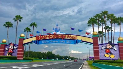 Homem é encontrado morto em estacionamento do Walt Disney World