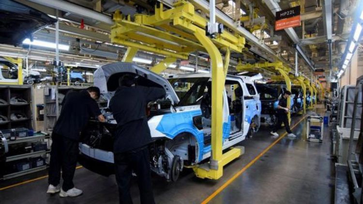 China acelera modernização industrial com 30 mil fábricas inteligentes e redefine imagem da produção no país