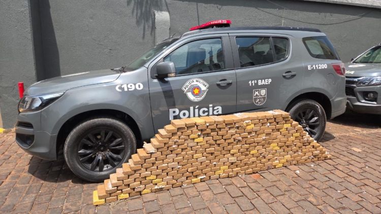PM intercepta carregamento de mais de 300 kg de cocaína em Ribeirão Preto