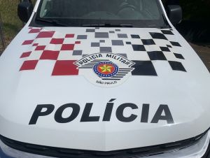 Mulher tem Jeep roubado em Taquaritinga