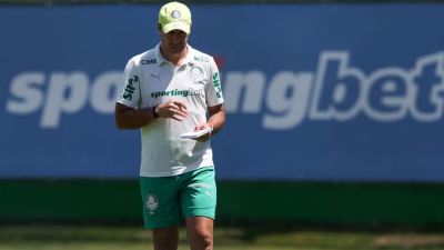Palmeiras perde Felipe Anderson e inicia trabalhos para enfrentar o Atlético-MG